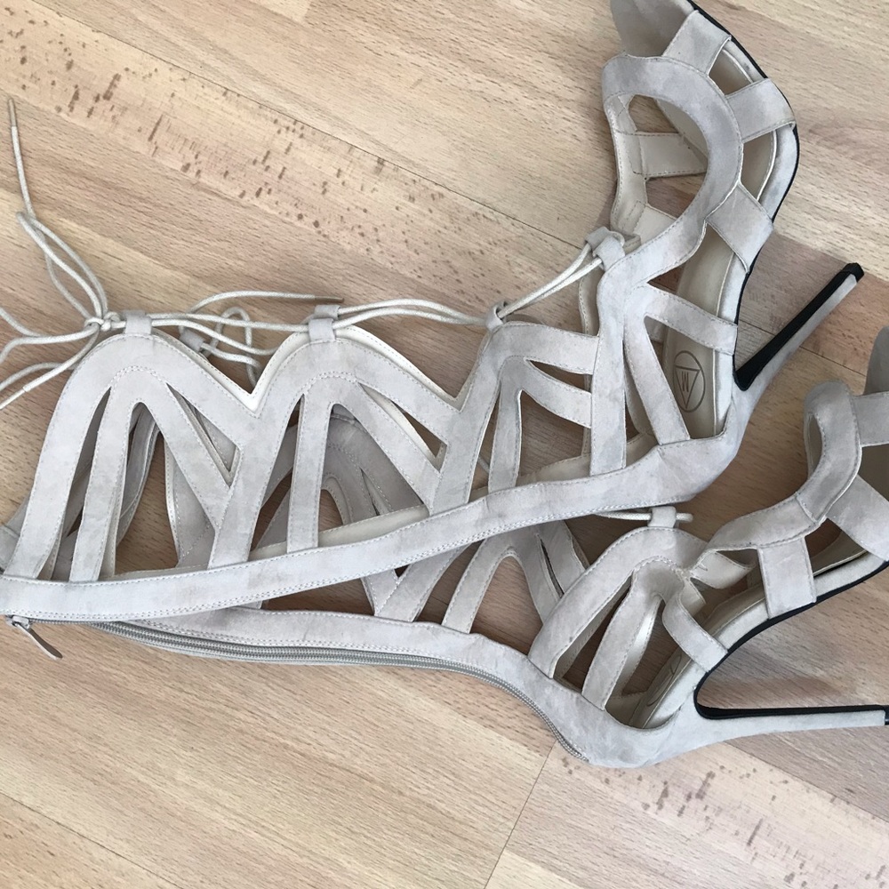 Missguided knee high nude/blush heel sandals